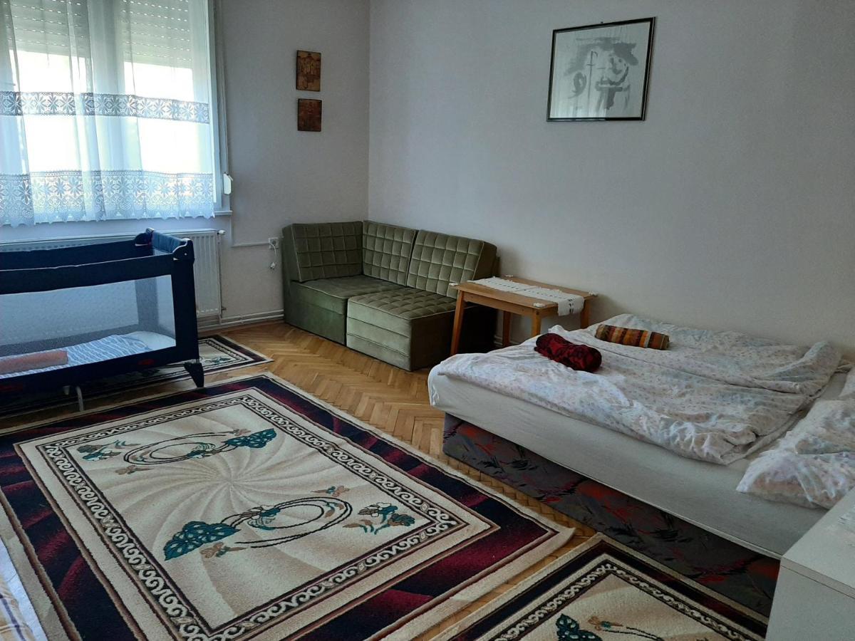 فيلا Uj Elet Weekend House Balatonkeresztúr المظهر الخارجي الصورة